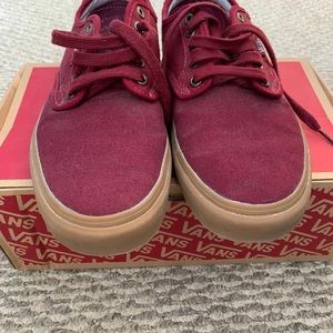 Vans men’s sneakers, size 8 maroon color